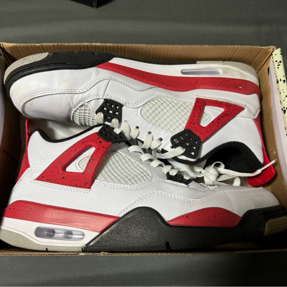 Like new Jordan retro 4 size 12 red and white perfect condition